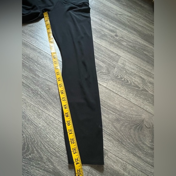 Nike Peleton dri-fit leggings. Size small - Picture 12 of 12